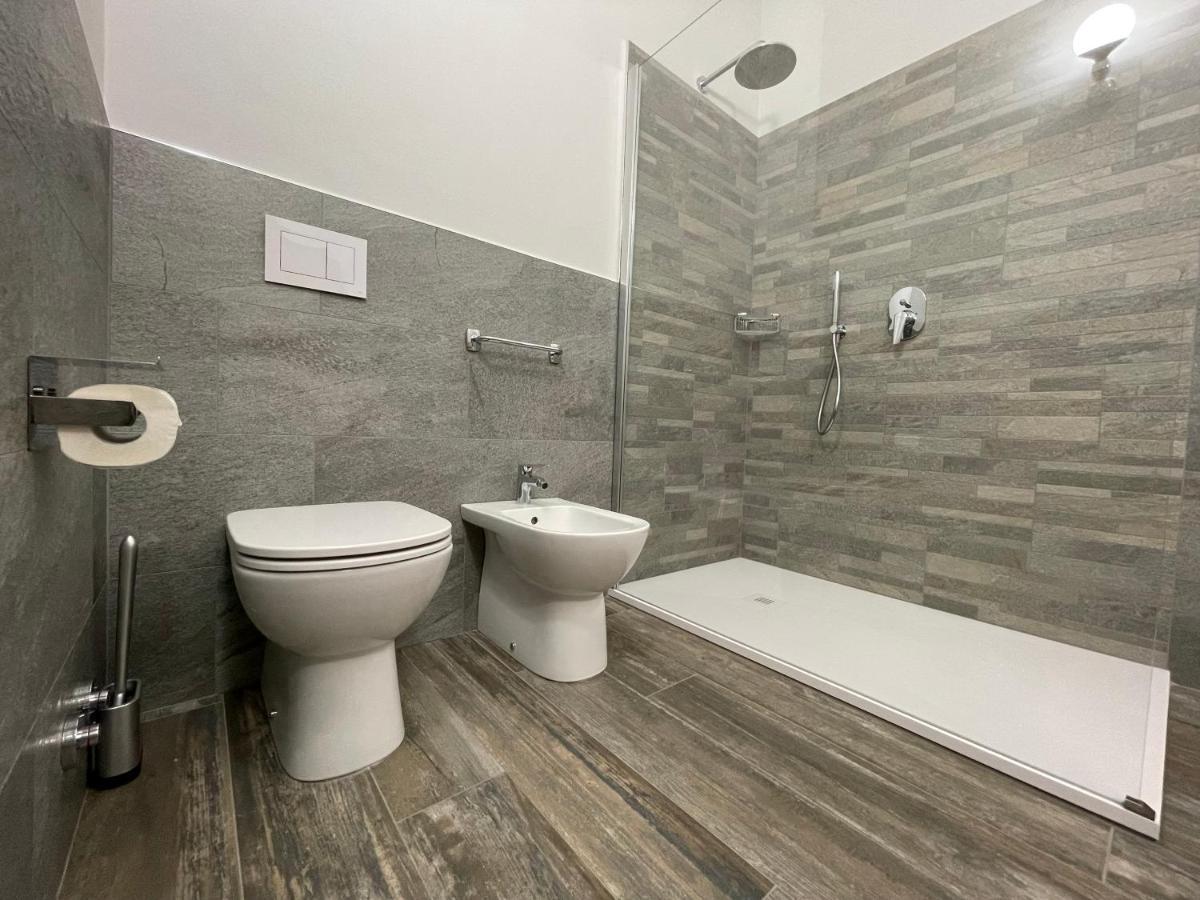 Al Laghetto La Morra Bed & Breakfast Luaran gambar