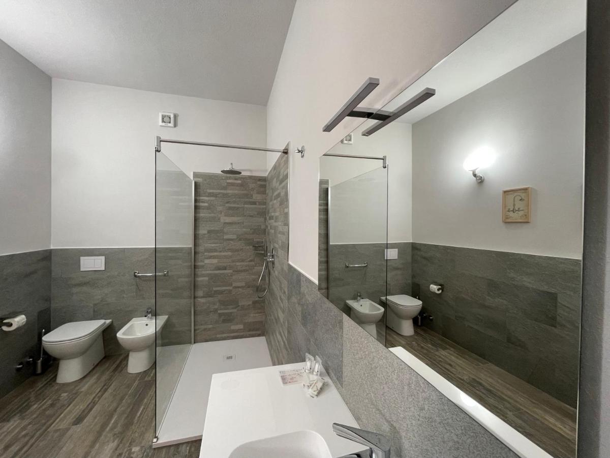 Al Laghetto La Morra Bed & Breakfast Luaran gambar