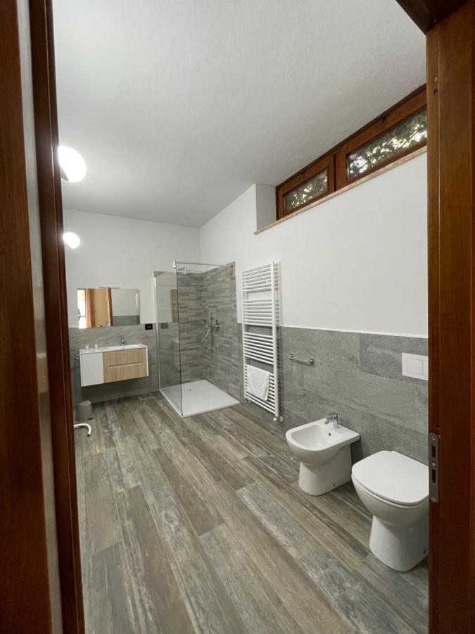 Al Laghetto La Morra Bed & Breakfast Luaran gambar
