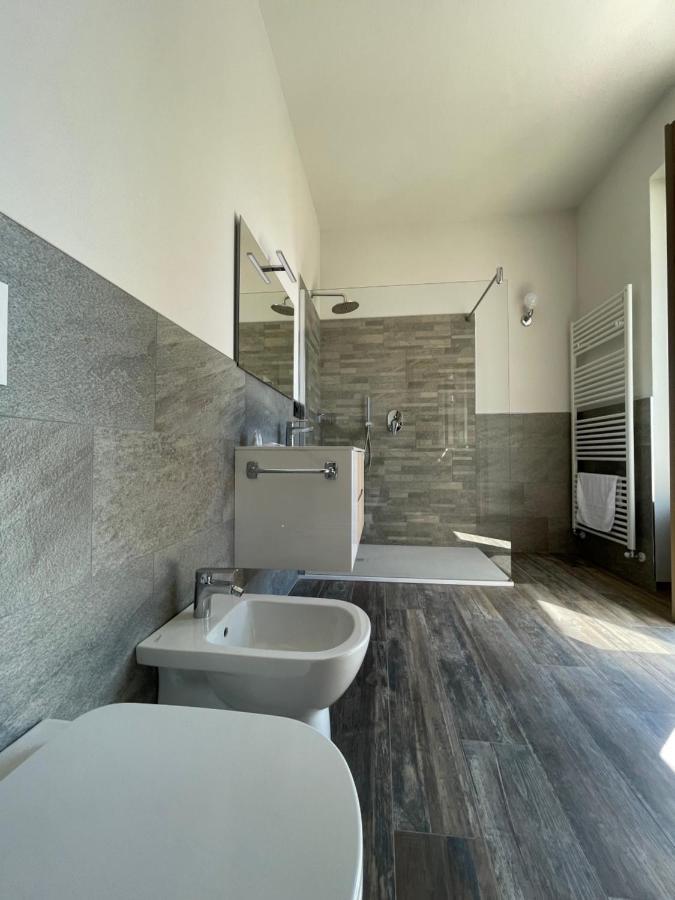 Al Laghetto La Morra Bed & Breakfast Luaran gambar