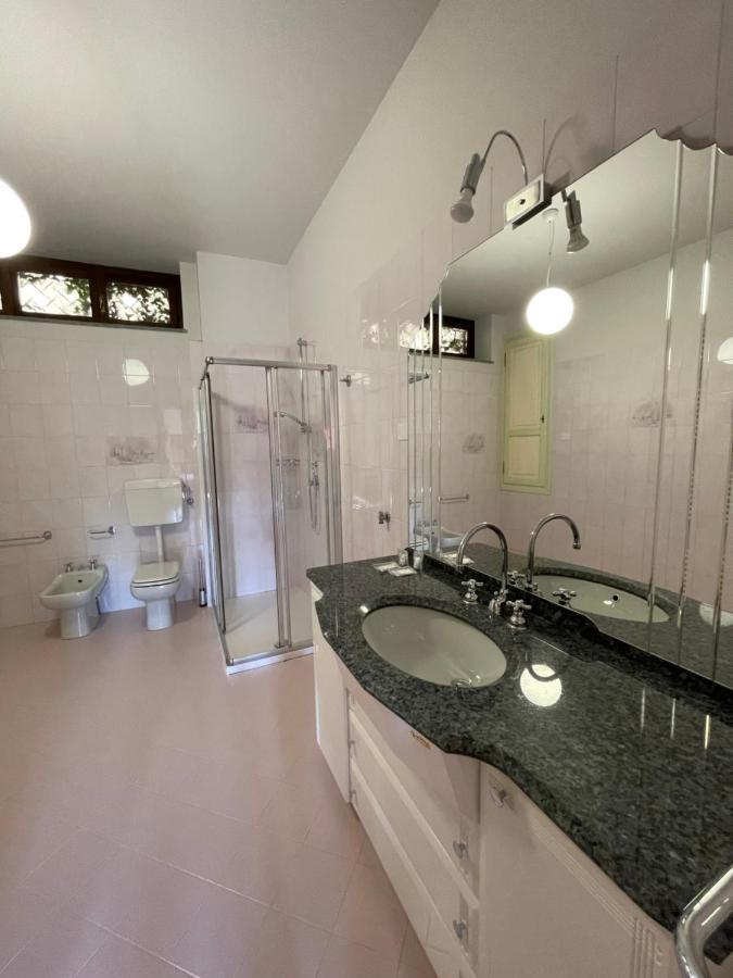Al Laghetto La Morra Bed & Breakfast Luaran gambar